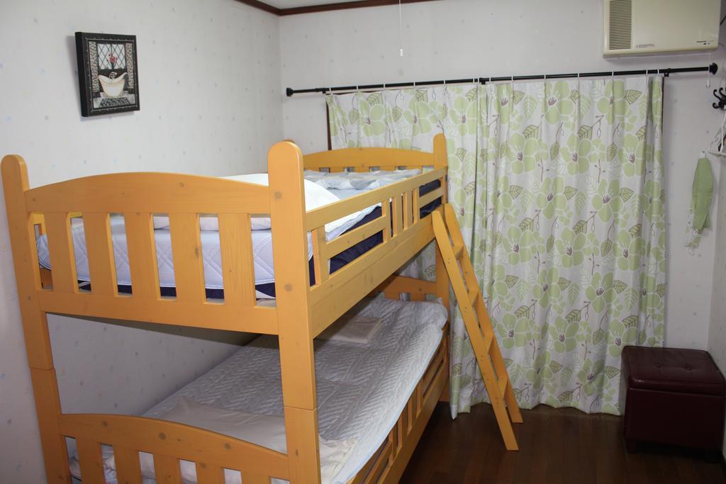 Guest House Kona Chatan Exterior photo