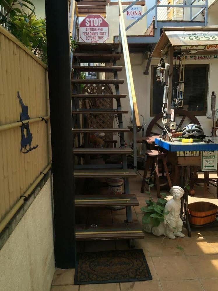 Guest House Kona Chatan Exterior photo