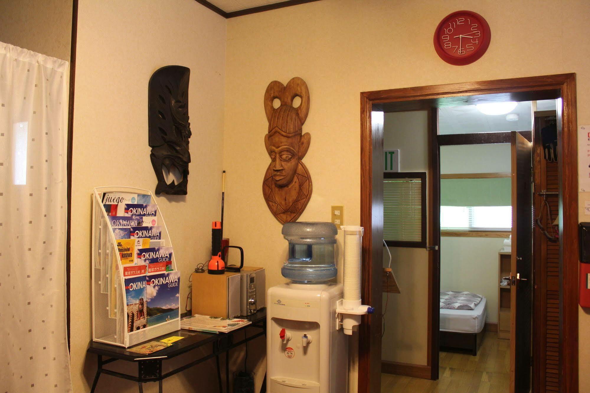 Guest House Kona Chatan Exterior photo